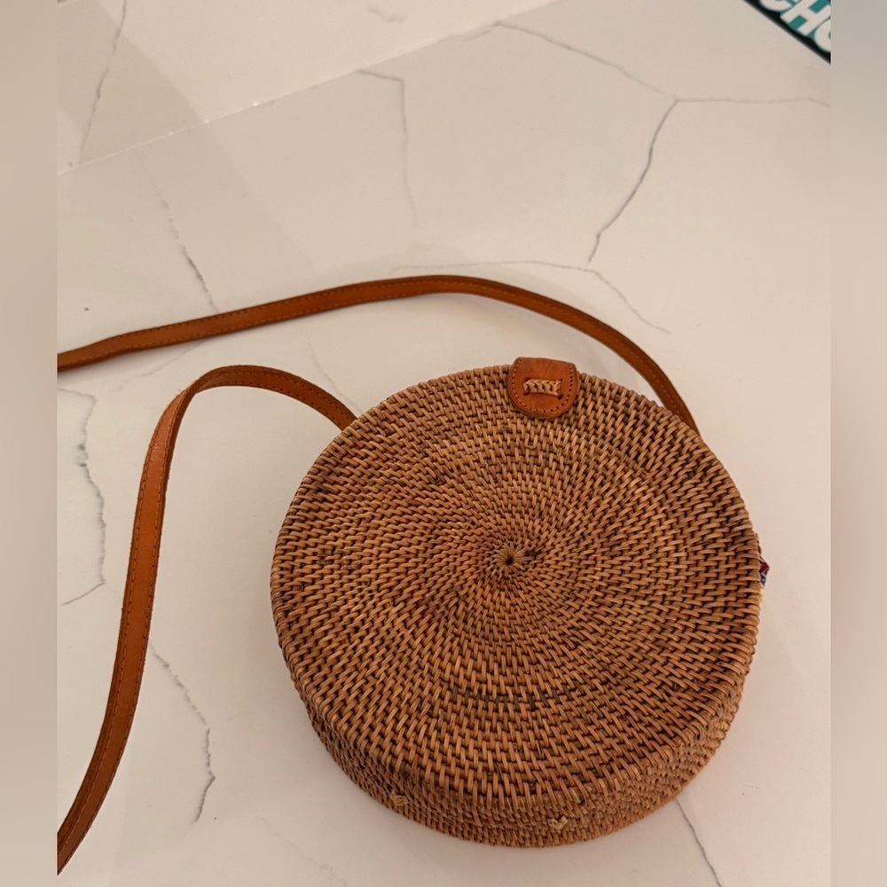 Handmade Bali Rattan Round Woven Crossbody Bag, Beach Purse, Vacation Purse - Picture 2 of 4